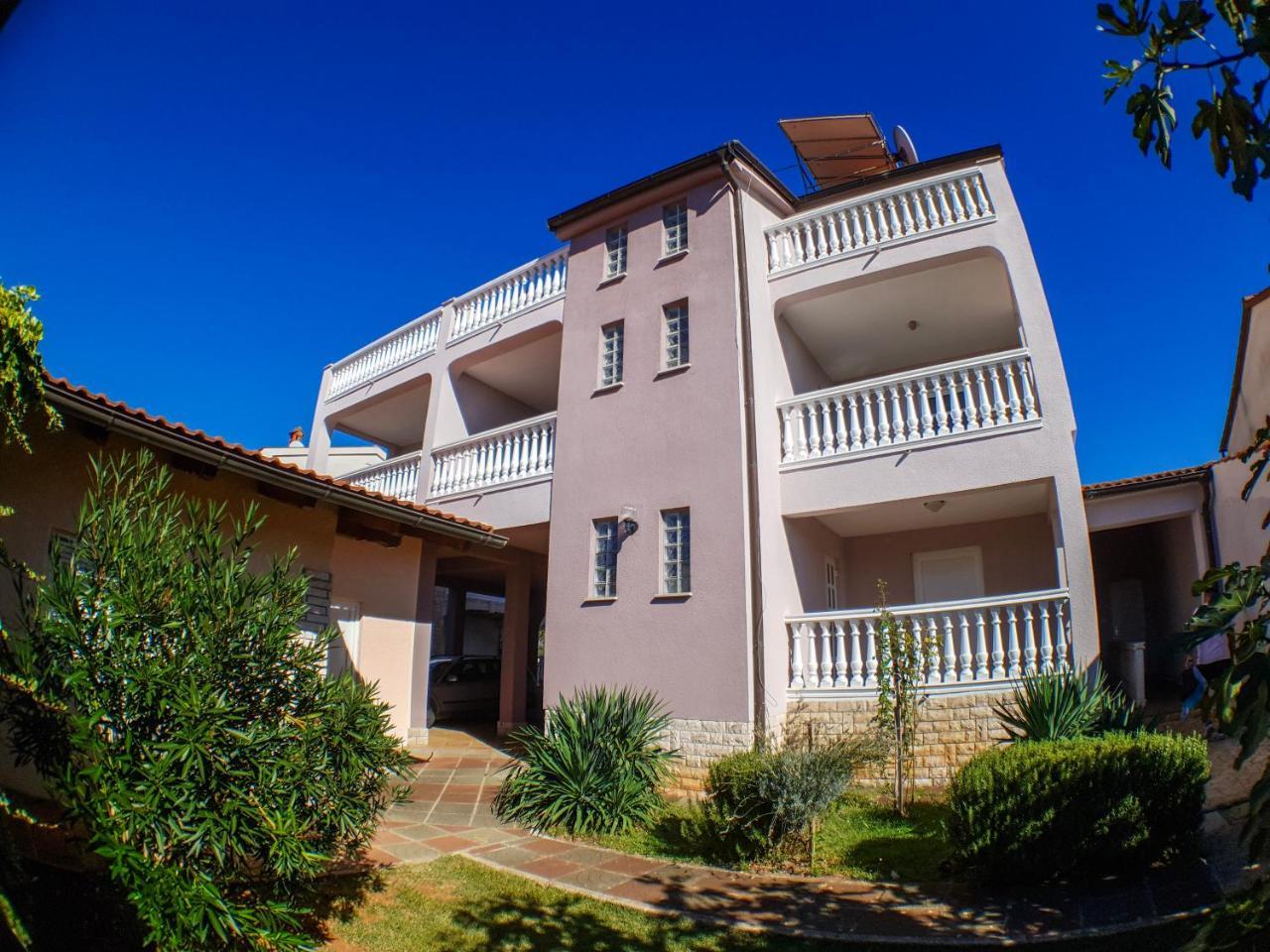 Apartment Jozic Peroj