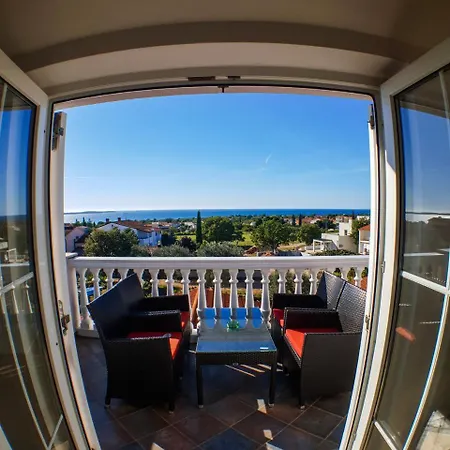 Apartments Jozic Peroj Exterior photo