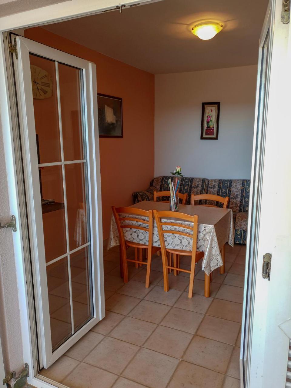 Apartment Jozic Peroj